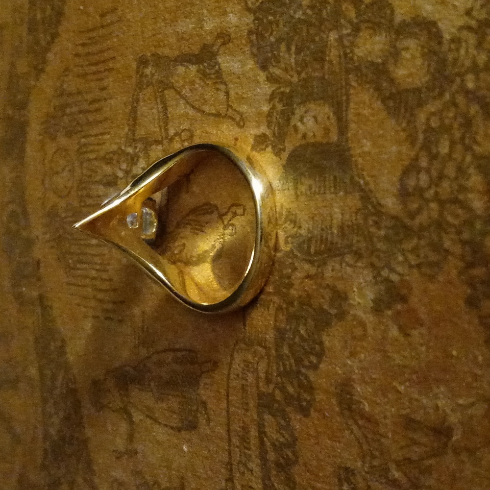 18k Gold Plated Solitaire Ring Size 8 - image 3